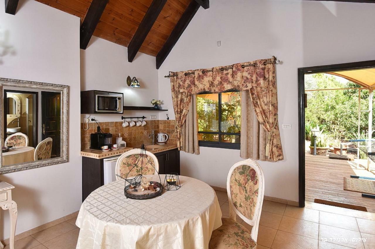 Agama Villa Livnim Екстериор снимка